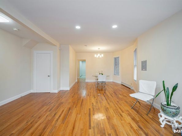 162 Glenwood Avenue, Jersey City NJ 07306