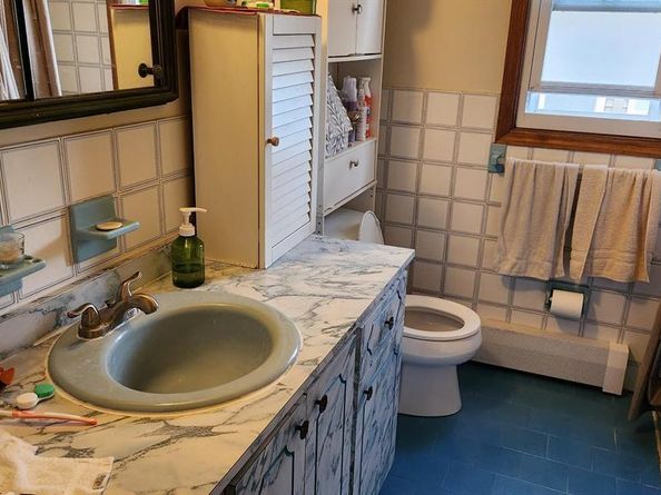 302 E Harriet Avenue, Palisades Park NJ 07650
