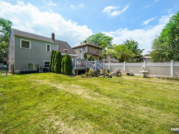 735 Clark Avenue, Ridgefield NJ 07657