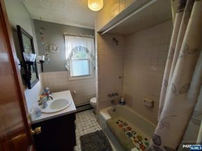 454 Park Avenue, Fairview NJ 07022