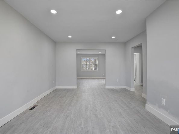 384 W Palisade Avenue, Englewood NJ 07631
