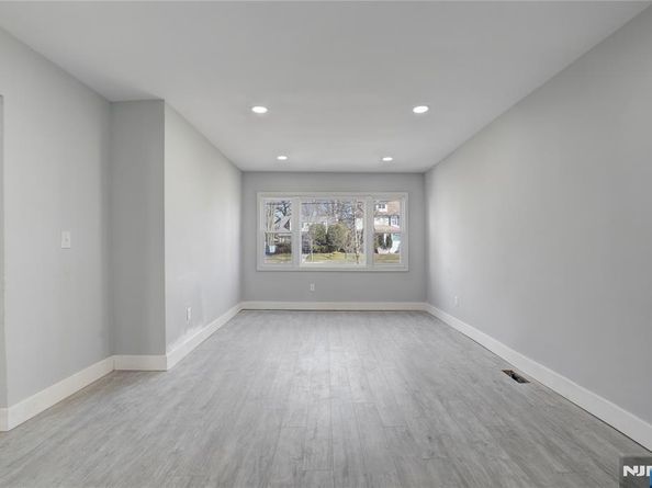 384 W Palisade Avenue, Englewood NJ 07631