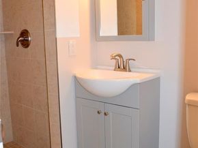 533 ROFF Avenue, Palisades Park NJ 07650