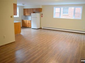 533 ROFF Avenue, Palisades Park NJ 07650