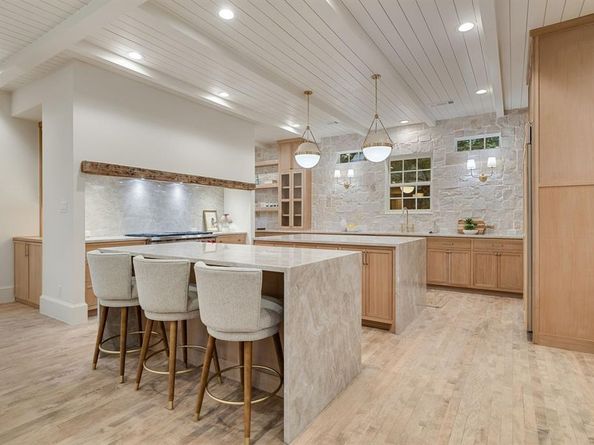 6411  Orchid Lane , Dallas Texas 75230