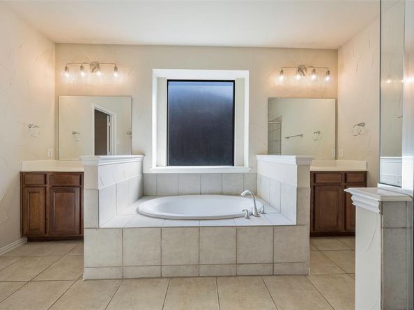 1310  Gold Coast Drive , Rockwall Texas 75087