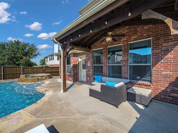 1310  Gold Coast Drive , Rockwall Texas 75087