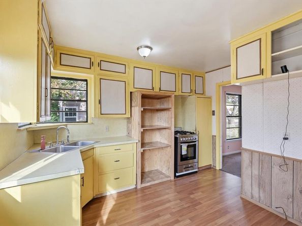 1204  Hoke Smith Drive , Dallas Texas 75224