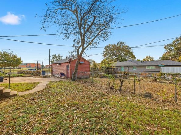 1204  Hoke Smith Drive , Dallas Texas 75224