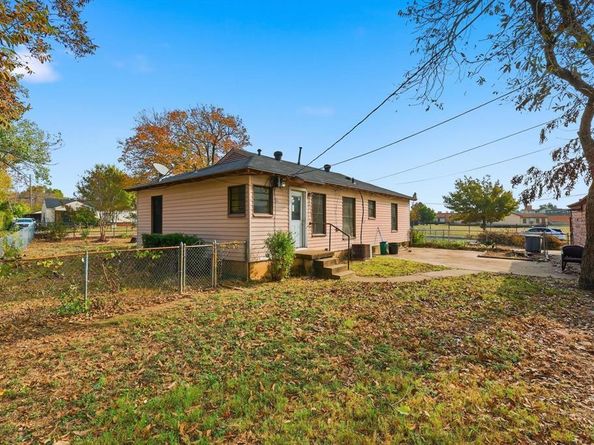 1204  Hoke Smith Drive , Dallas Texas 75224