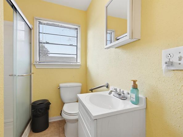 1204  Hoke Smith Drive , Dallas Texas 75224