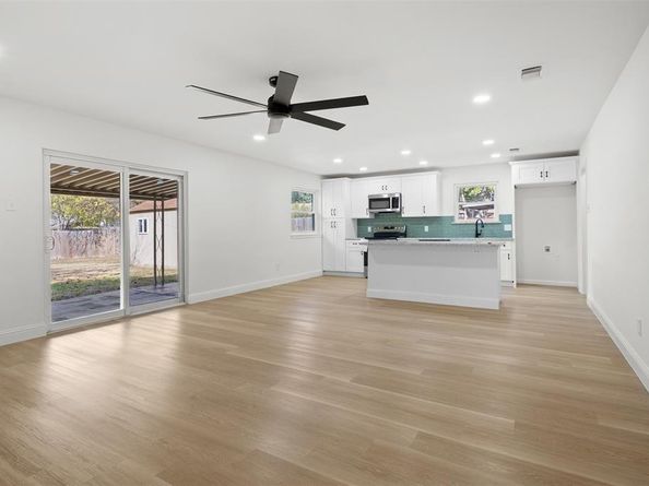 3858  Cartist Drive , Fort Worth Texas 76116