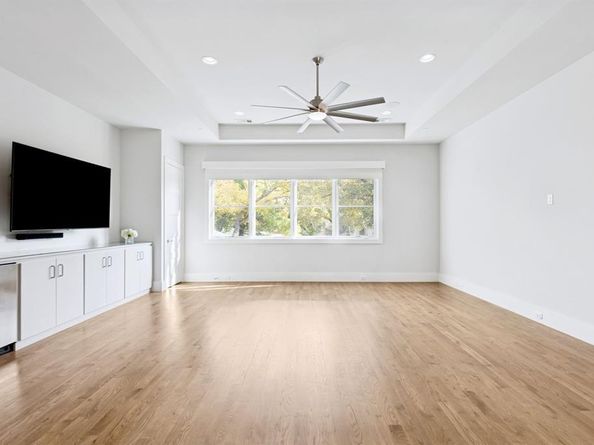 4447  Taos Road , Dallas Texas 75209