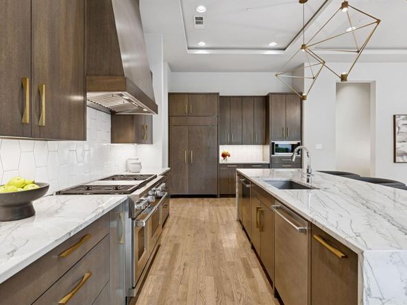 4447  Taos Road , Dallas Texas 75209