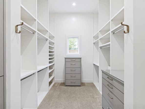 4447  Taos Road , Dallas Texas 75209