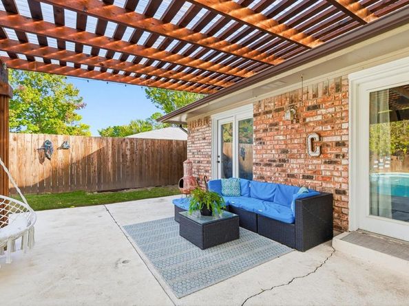 2705  Chebi Lane , Denton Texas 76209