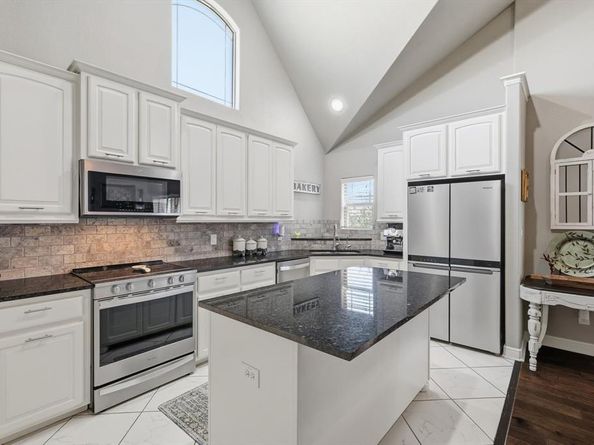 2554  Adam Lane , Lewisville Texas 75056