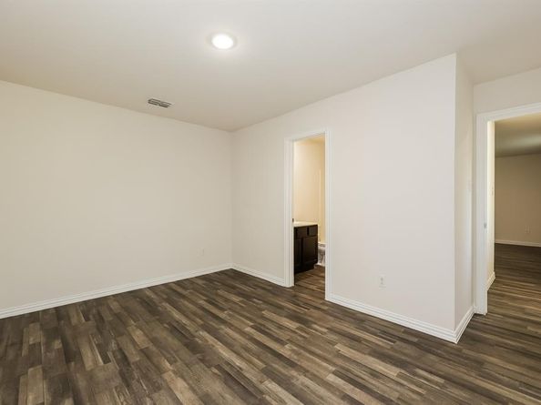 3111  Mcdermott Avenue , Dallas Texas 75215