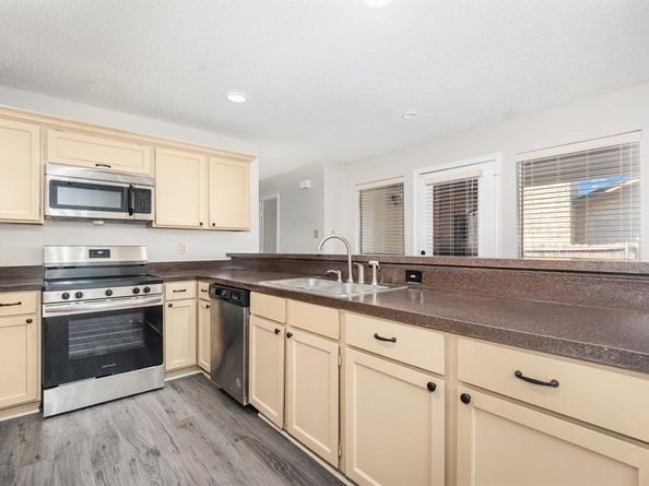 2212  Heritage Circle , Carrollton Texas 75006