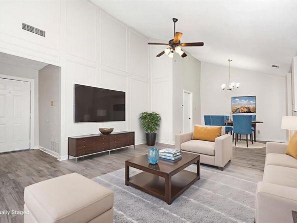 2212  Heritage Circle , Carrollton Texas 75006