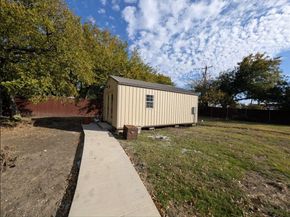 1413  Hill Street , Grapevine Texas 76051