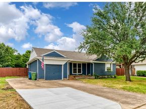 1413  Hill Street , Grapevine Texas 76051