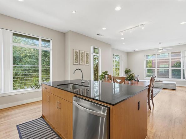 2325  Stutz Drive  37, Dallas Texas 75235