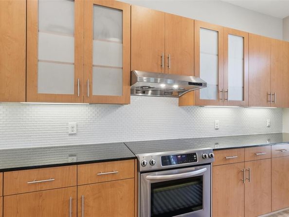 2325  Stutz Drive  37, Dallas Texas 75235