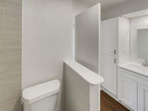 1426  Whiteoak Drive , Garland Texas 75040