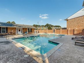 6035  Sandhurst Lane  B, Dallas Texas 75206