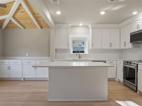 308  Country Club Road , Argyle Texas 76226