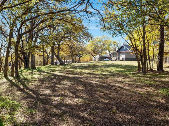 308  Country Club Road , Argyle Texas 76226