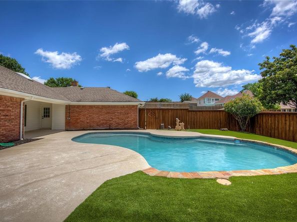 2805  Colleen Drive , Garland Texas 75043