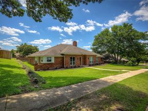 2805  Colleen Drive , Garland Texas 75043