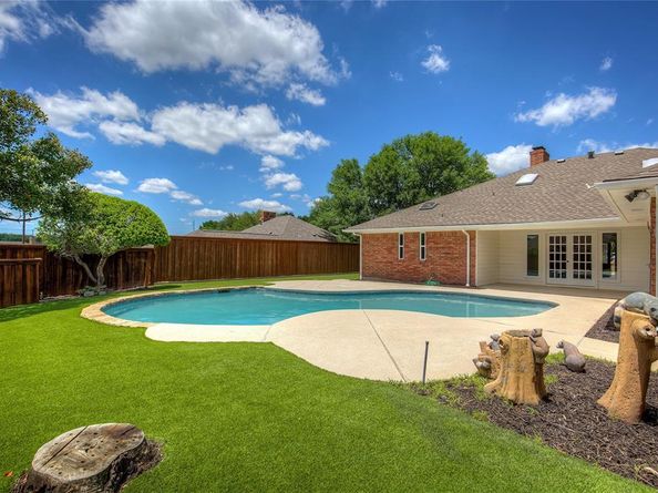 2805  Colleen Drive , Garland Texas 75043