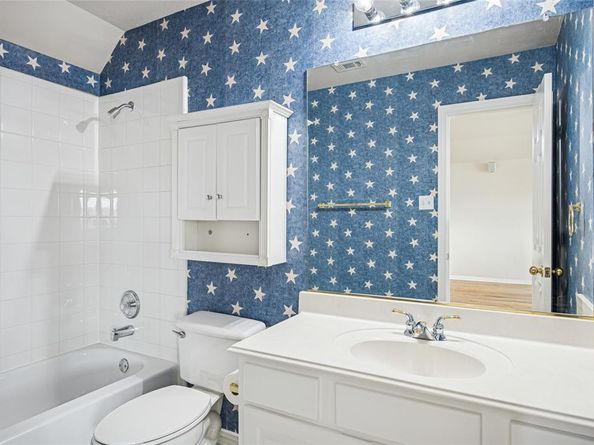 1205  Shores Boulevard , Rockwall Texas 75087