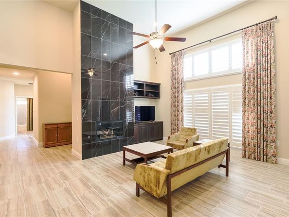 878  Hatton Sumner Pl  , Arlington Texas 76005