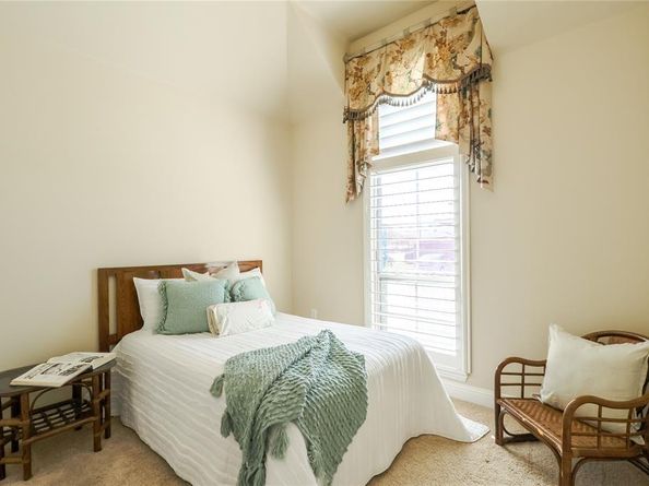 878  Hatton Sumner Pl  , Arlington Texas 76005