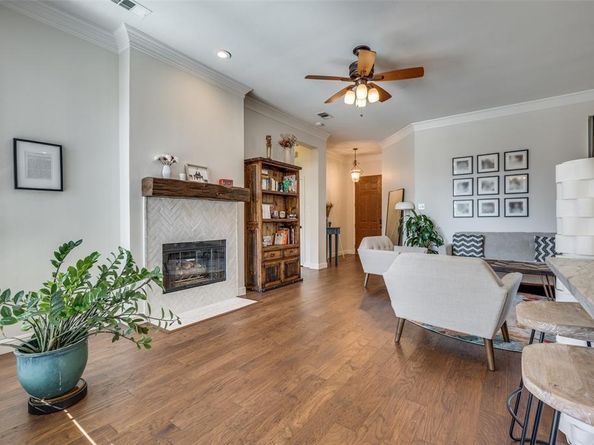 109  Midcrest Drive , Irving Texas 75063