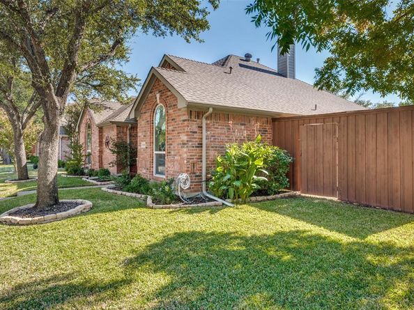 109  Midcrest Drive , Irving Texas 75063