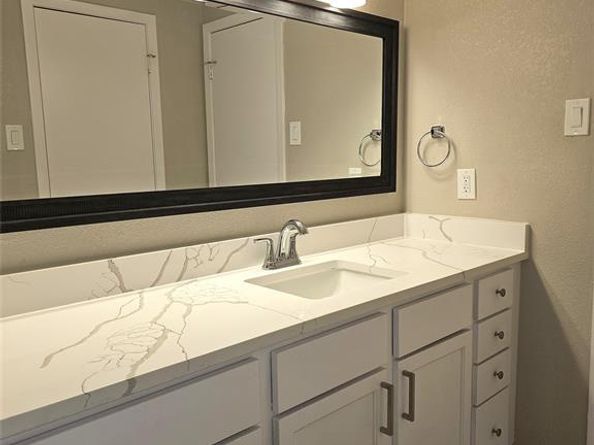 871  Dublin Drive  4, Richardson Texas 75080