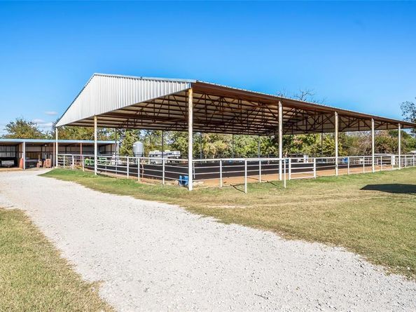 8771  Fm 2931  , Pilot Point Texas 76258