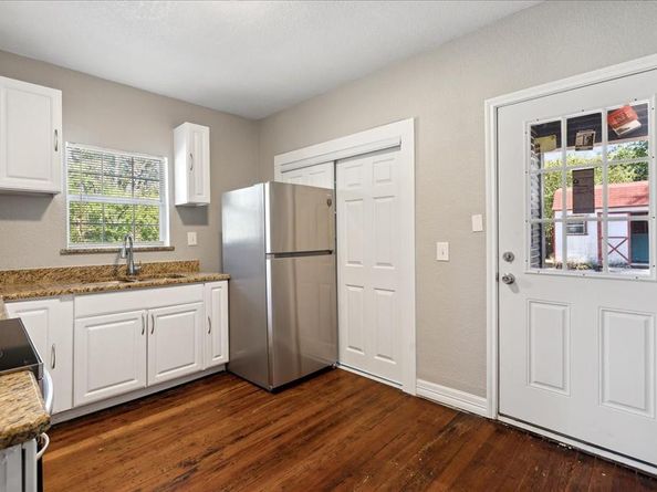 3001  Louise Street , Fort Worth Texas 76112