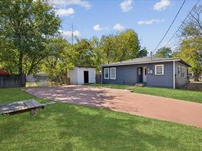 3001  Louise Street , Fort Worth Texas 76112