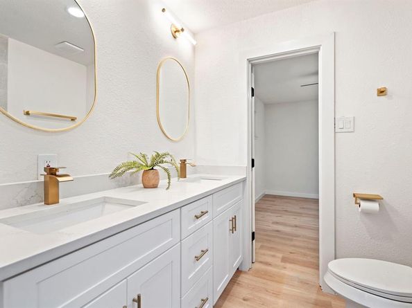 5118  Breakwood Drive , Dallas Texas 75227