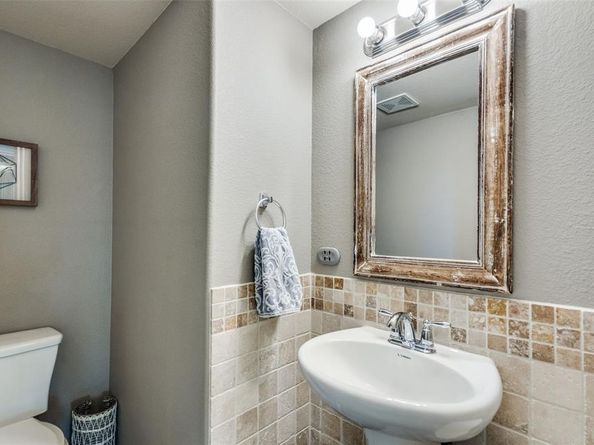 217  Noel Drive , McKinney Texas 75072