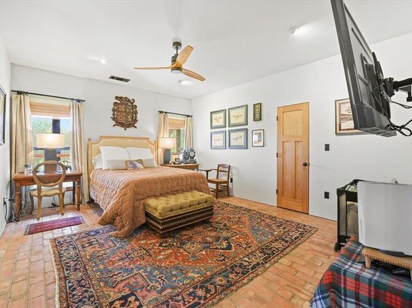 9334  Jim Christal Road , Denton Texas 76249