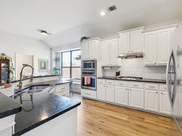 1326  White Water Lane , Rockwall Texas 75087