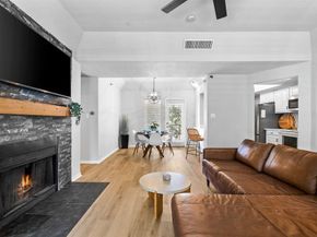 3105  San Jacinto Street  201, Dallas Texas 75204