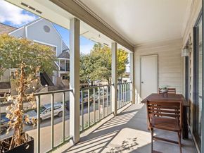 3105  San Jacinto Street  201, Dallas Texas 75204